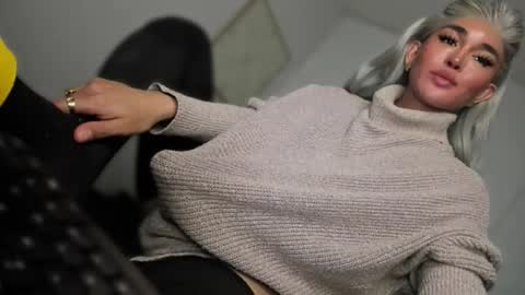 ALMIGHTY GODDESS VALENTINA online show from March 1, 3:49 pm