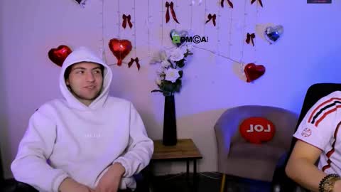 Travis online show from March 13, 10:07 am