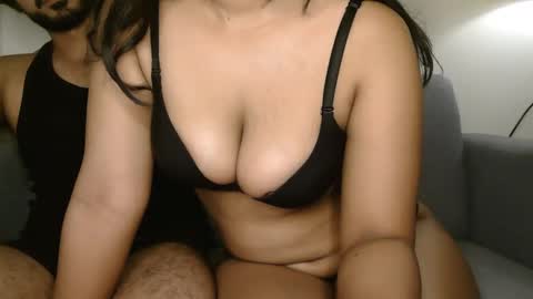 travisandnina online show from April 29, 3:50 pm