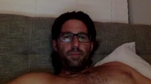 TravisKenn online show from February 20, 2:33 am