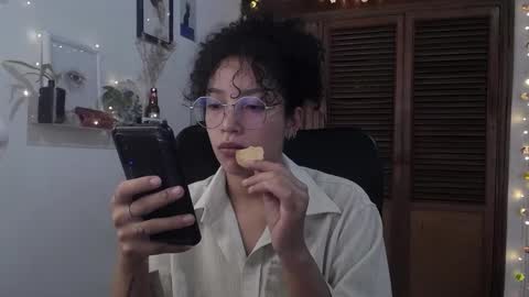 Emily online show from February 25, 5:40 pm