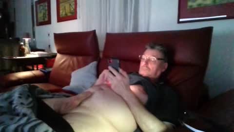 trebgeis1 online show from March 5, 8:18 pm