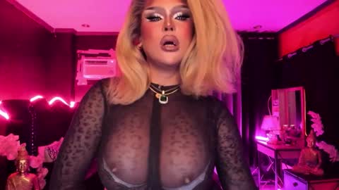 Jade online show from November 15, 4:52 pm