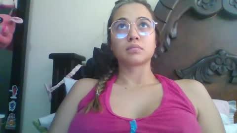 triana_bell online show from March 4, 5:03 pm