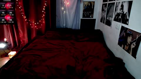 Snapshot of tricky_vicky666 chatting on January 14, 2:19 am Vicky online show from January 14, 2:19 am