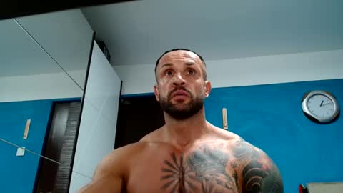 tridentmuscles online show from October 20, 10:15 pm