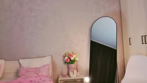 Luna online show from April 14, 4:32 pm