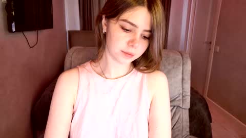 tripleprinces online show from November 5, 7:43 am