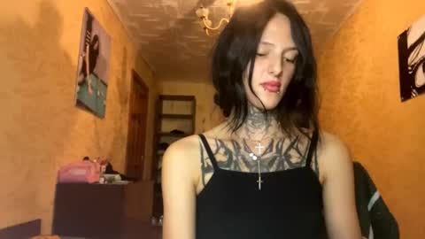 Snapshot of tristalevy chatting on October 15, 5:14 pm Sofa Im new here and so far I do not take off the panties online show from October 15, 5:14 pm