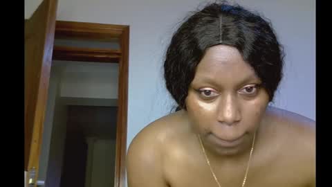 Snapshot of trixieme chatting on January 27, 12:33 am Trixie online show from January 27, 12:33 am