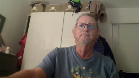 Snapshot of troffer1020 chatting on October 14, 3:42 am Troffer online show from October 14, 3:42 am