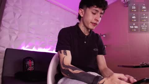 Troy online show from December 1, 7:23 pm