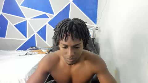 troy_stonee online show from February 11, 3:38 pm