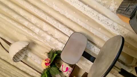 Chloe online show from April 12, 8:18 am