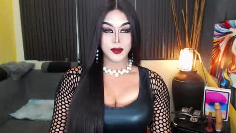 Nicoleeee online show from April 30, 8:08 am