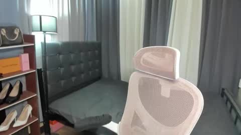 tsuncutmargauxx online show from February 21, 11:19 pm