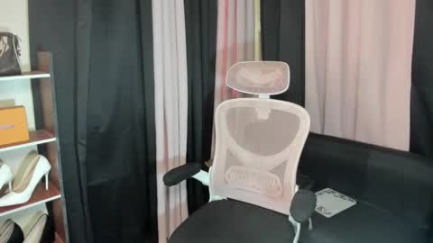 tsuncutmargauxx online show from November 29, 11:56 pm