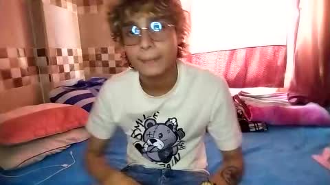 tubebecito12 online show from November 11, 8:00 pm