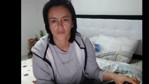 tucomplic69 online show from May 27, 1:57 am