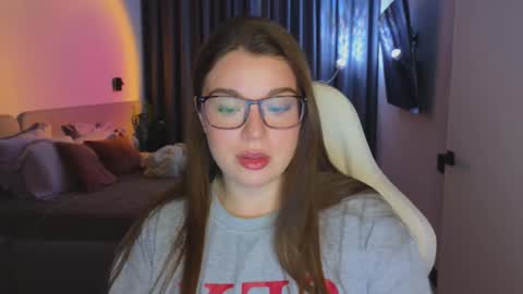Snapshot of tutti_frutti_ chatting on October 7, 9:11 pm Ariana online show from October 7, 9:11 pm