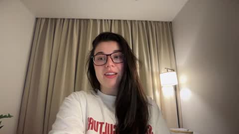 Ariana online show from May 21, 9:21 pm
