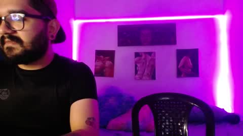 TwinFlamesXX online show from September 18, 4:11 pm