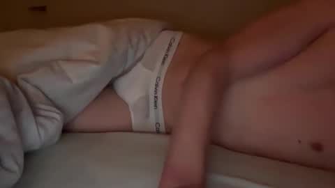 twink27844711 online show from March 19, 9:09 pm