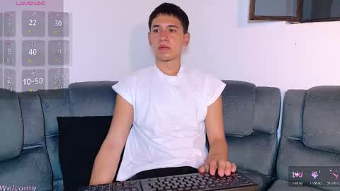 Mr Daren online show from February 23, 6:21 pm