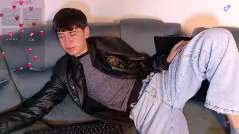 Snapshot of twink_daren chatting on October 14, 5:16 pm Mr Daren online show from October 14, 5:16 pm