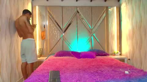Snapshot of twink_davidx chatting on October 13, 7:38 pm Dani online show from October 13, 7:38 pm