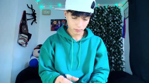 Snapshot of twink_sebas_ chatting on February 8, 6:33 pm  Bad boy sebastian  online show from February 8, 6:33 pm