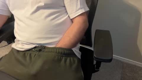 Tell me what to do online show from January 12, 6:04 pm