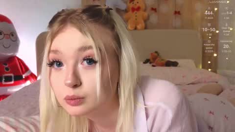 twinklefluff online show from December 21, 5:41 pm