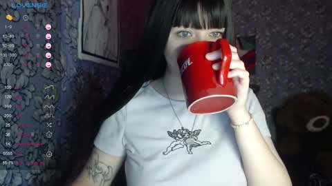 Stella online show from February 25, 4:25 pm