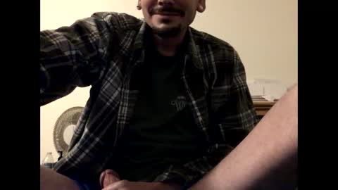 TwinkyMcgee online show from November 15, 7:32 am