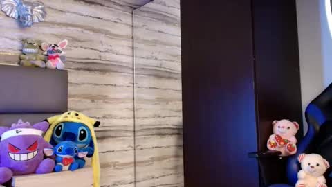 twinslovers_ online show from February 7, 7:22 am