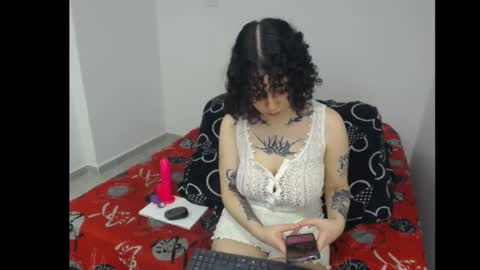 Snapshot of two_souls69 chatting on March 7, 3:40 am Matt online show from March 7, 3:40 am