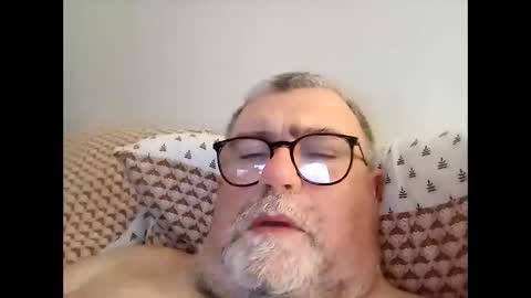 twohats2810 online show from March 13, 7:17 pm