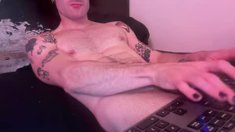 twunkymikey online show from May 24, 12:07 am