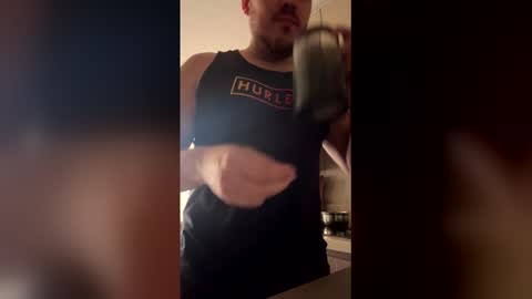 Tyleniel online show from April 7, 7:27 pm