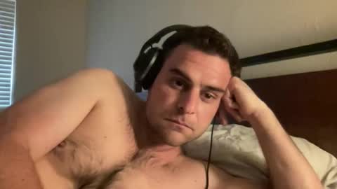 tyler_343422 online show from May 17, 12:14 pm