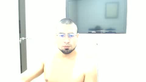 tyler_frank online show from June 17, 4:17 am