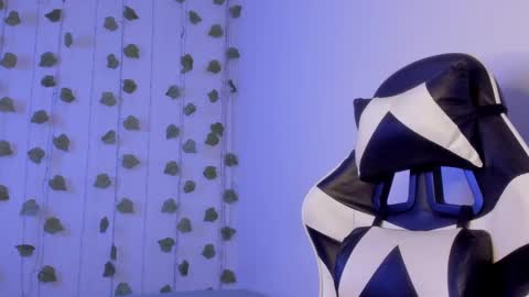 Tyler Garcia  online show from March 4, 1:28 pm