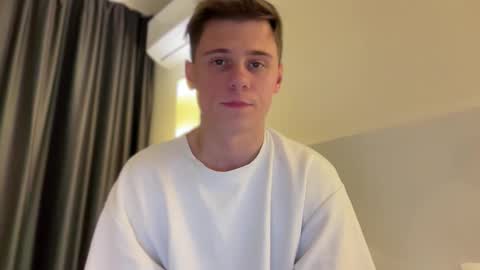 tyler_garrner online show from October 4, 5:33 pm