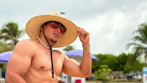 tyler_hank1 online show from February 5, 3:09 pm