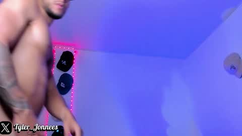 Tyler online show from December 3, 9:59 pm