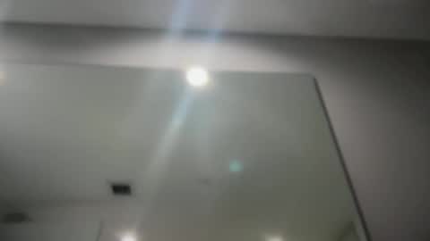 Tyleruzi online show from April 18, 9:37 pm