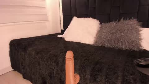       online show from September 27, 4:54 am