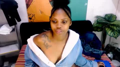 Tyra online show from June 5, 10:26 pm