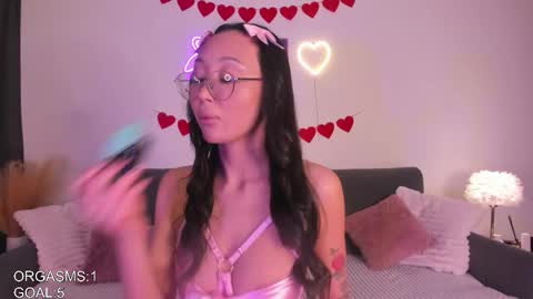 Naomi online show from February 6, 11:13 am